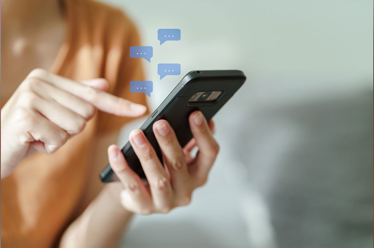 WhatsApp Introduces Meta AI Summaries for Unread Messages